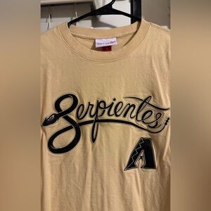 Arizona diamondbacks serpientes shirt
